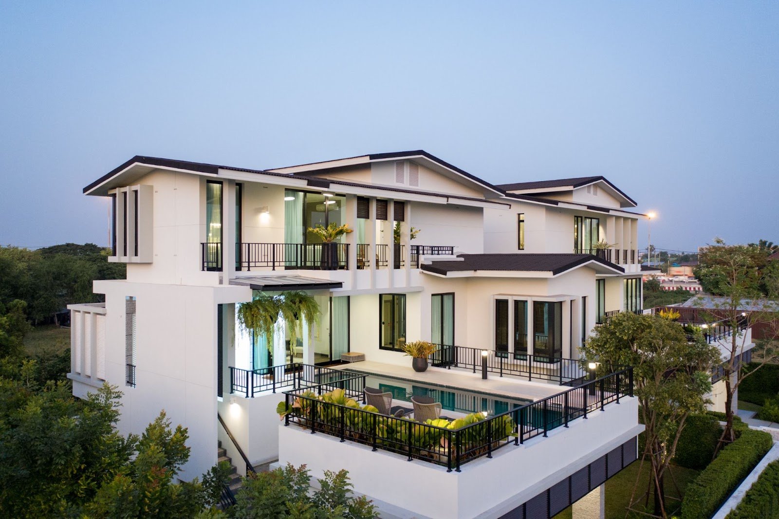 Home courtyard focused indian bungalows design